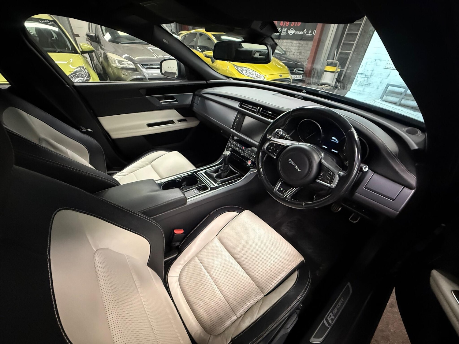 Used Jaguar XF 2017 for sale - 78086948: Photo 9