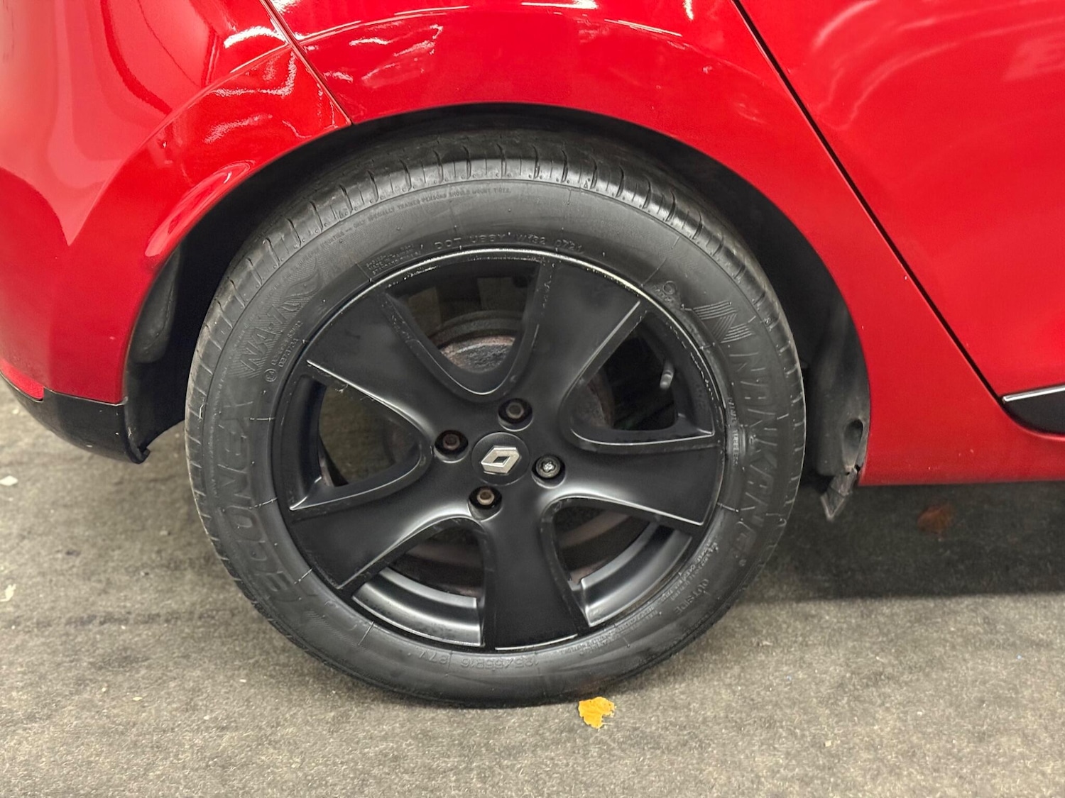 Used Renault Clio 2014 for sale - 76432755: Photo 7