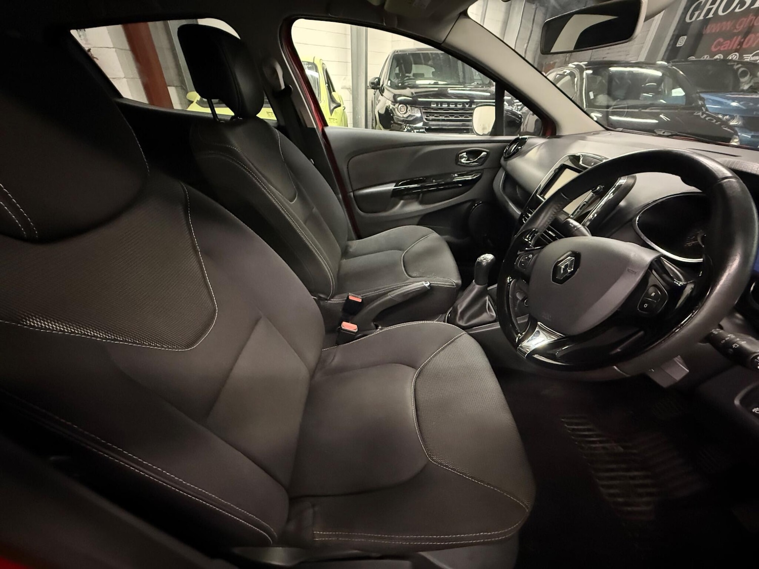 Used Renault Clio 2014 for sale - 76432755: Photo 9