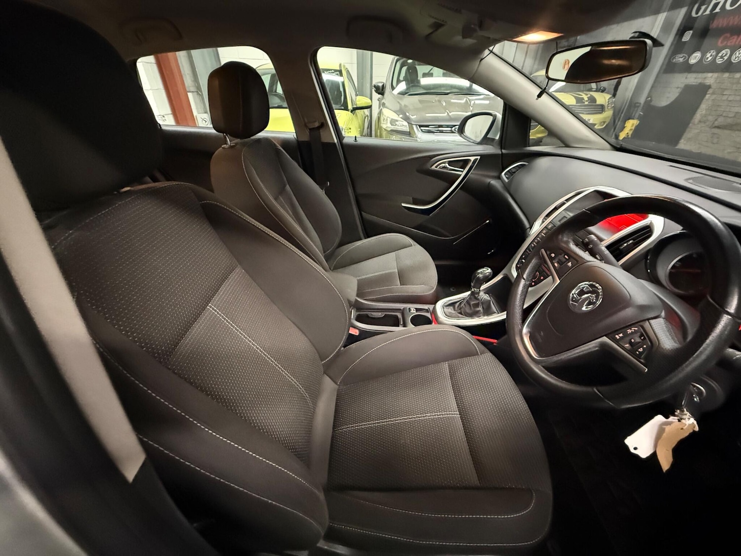 Used Vauxhall Astra 2012 for sale - 78100168: Photo 10