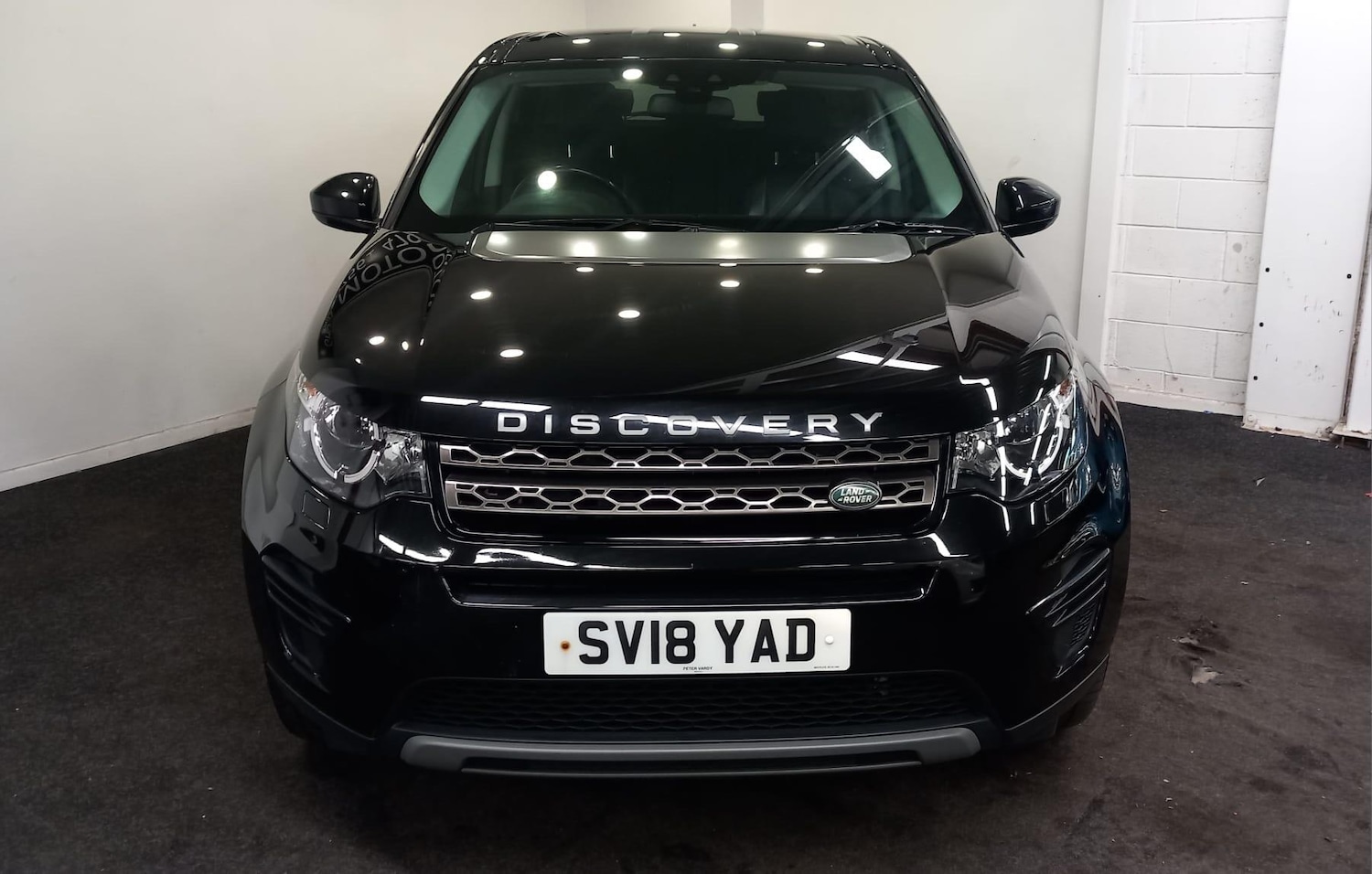 Used Land Rover Discovery Sport 2018 for sale - 77074597: Photo 2