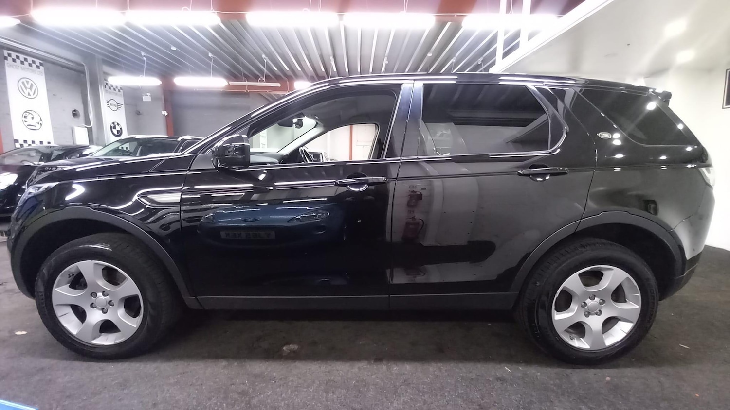 Used Land Rover Discovery Sport 2018 for sale - 77074597: Photo 8