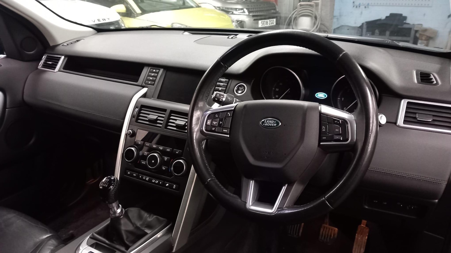 Used Land Rover Discovery Sport 2018 for sale - 77074597: Photo 9