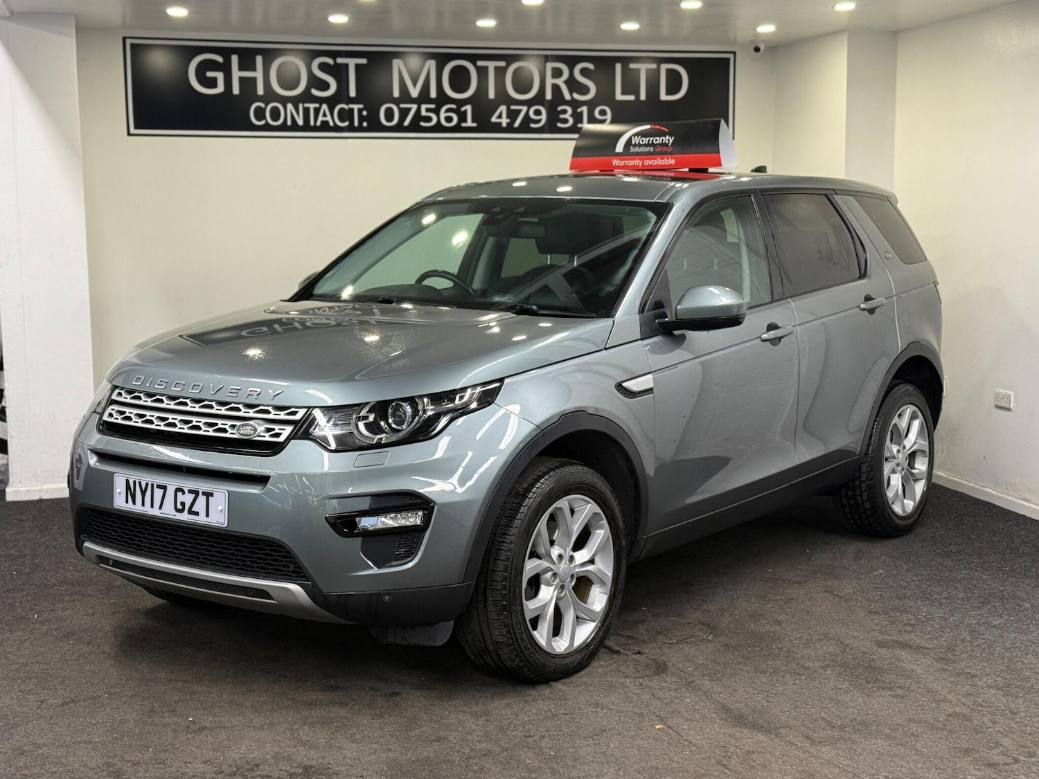 Used Land Rover Discovery Sport 2017 for sale - 76522528: Photo 2