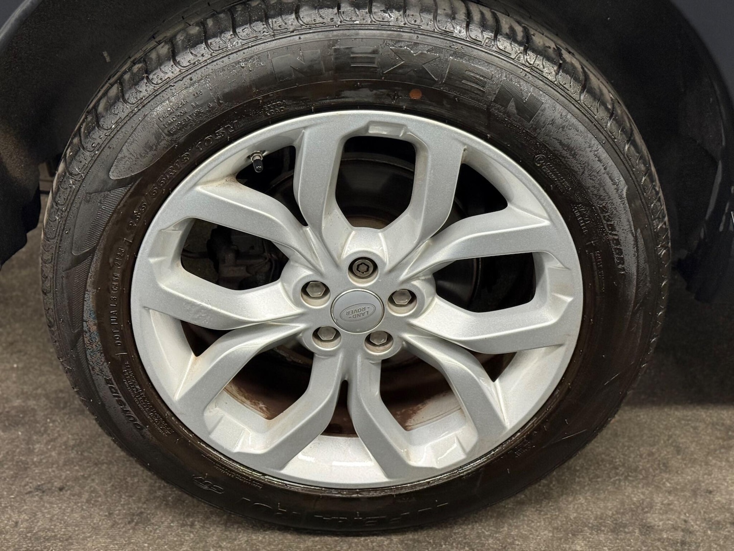 Used Land Rover Discovery Sport 2017 for sale - 76522528: Photo 7