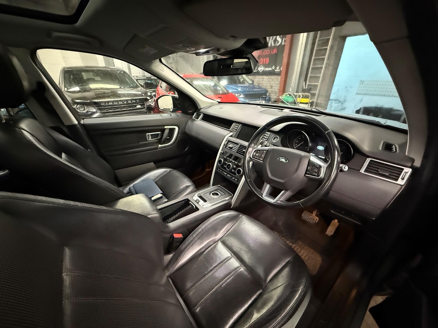 Used Land Rover Discovery Sport 2017 for sale - 76522528: Photo 8