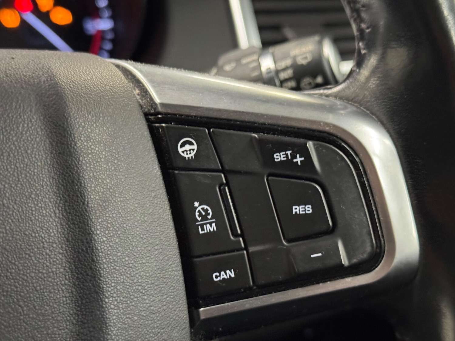 Used Land Rover Discovery Sport 2016 for sale - 77074625: Photo 12