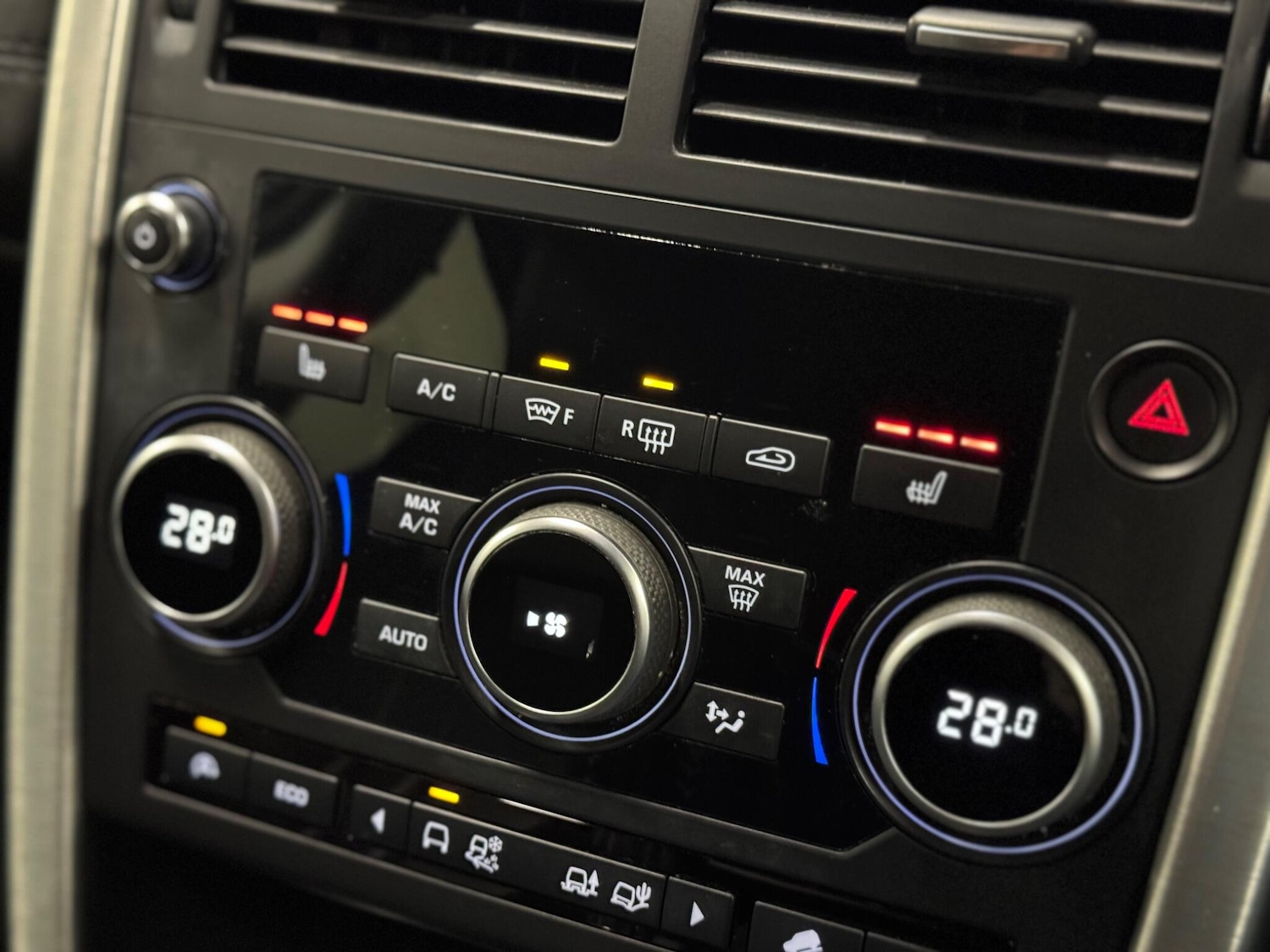 Used Land Rover Discovery Sport 2016 for sale - 77074625: Photo 14