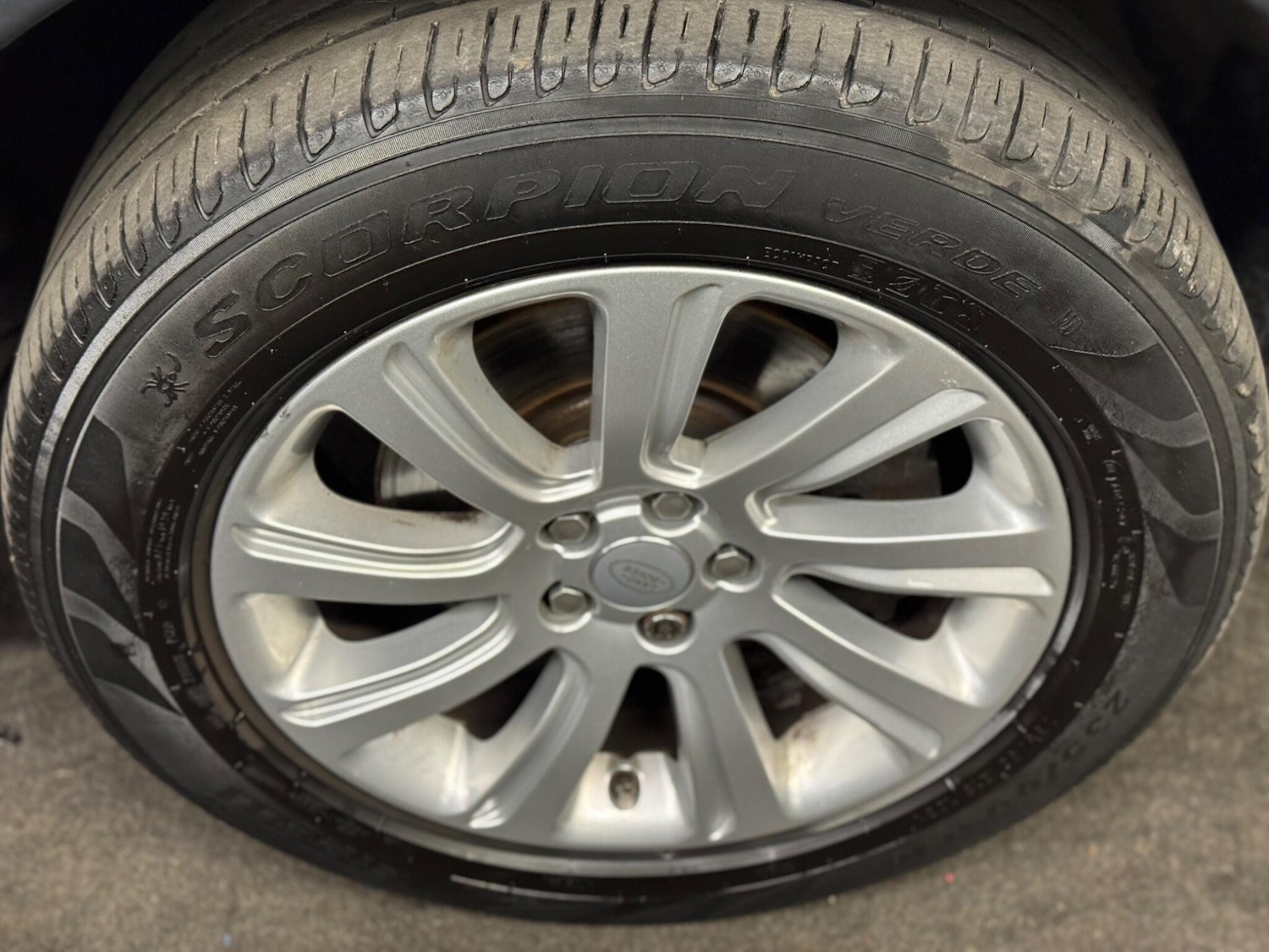 Used Land Rover Discovery Sport 2016 for sale - 77074625: Photo 8