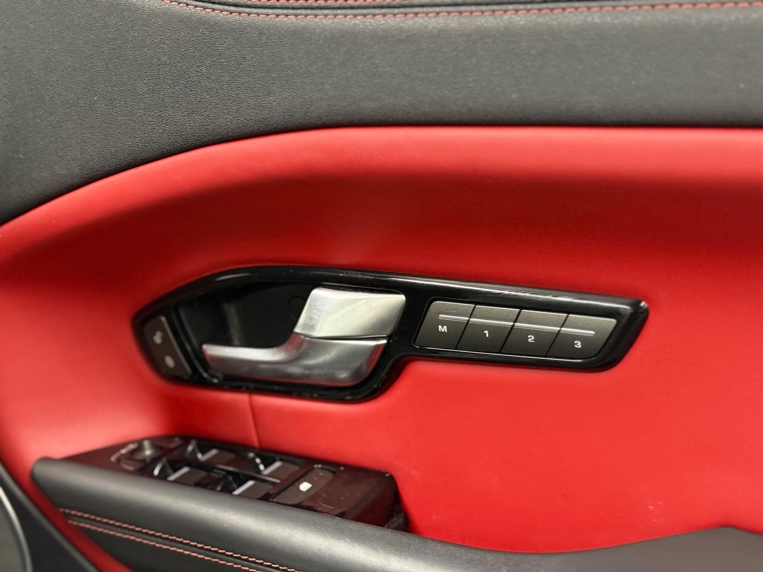 Used Land Rover Range Rover Evoque 2017 for sale - 76585335: Photo 14