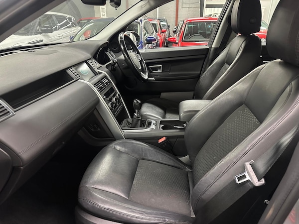 Used Land Rover Discovery Sport 2016 for sale - 76259294: Photo 12