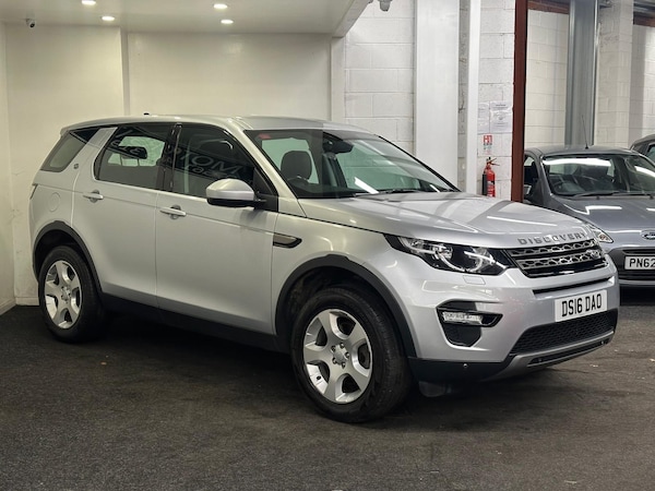 Used Land Rover Discovery Sport 2016 for sale - 76259294: Photo 2