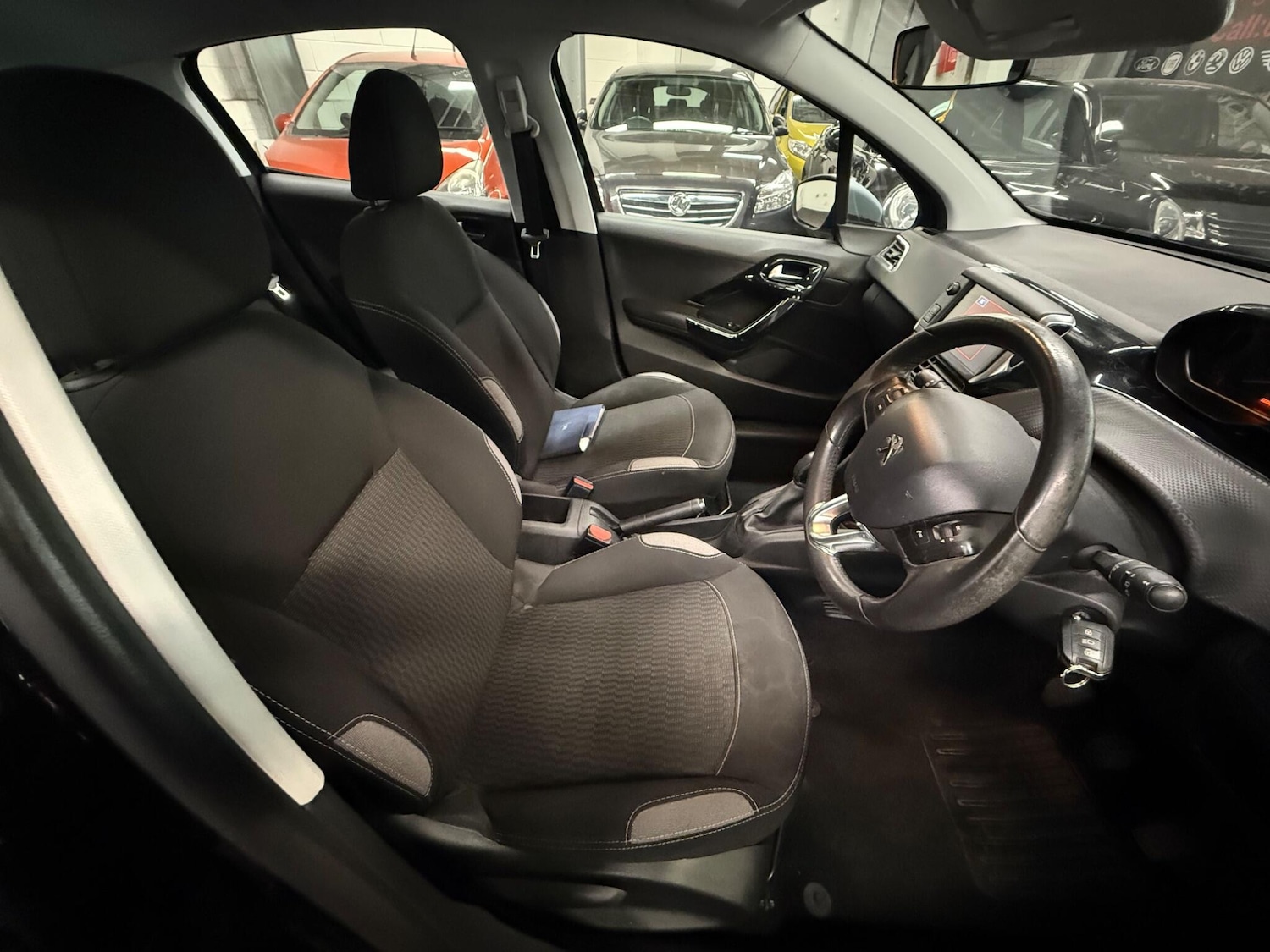 Used Peugeot 208 2016 for sale - 77977869: Photo 9