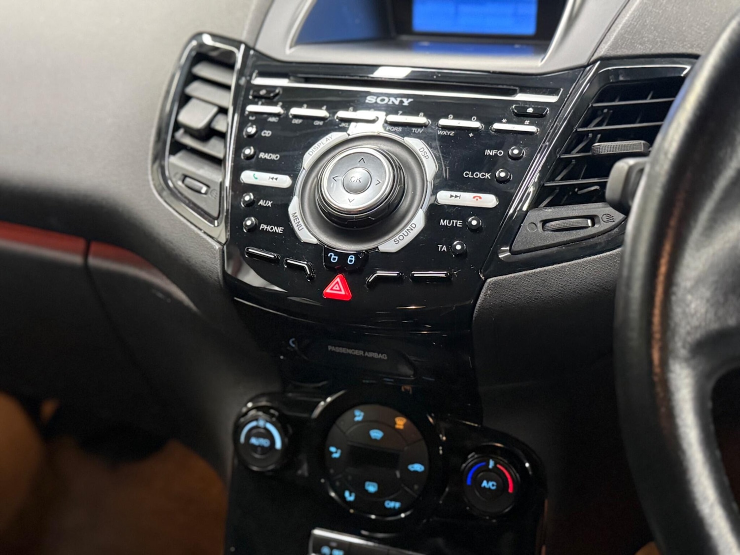 Used Ford Fiesta 2015 for sale - 77066451: Photo 11