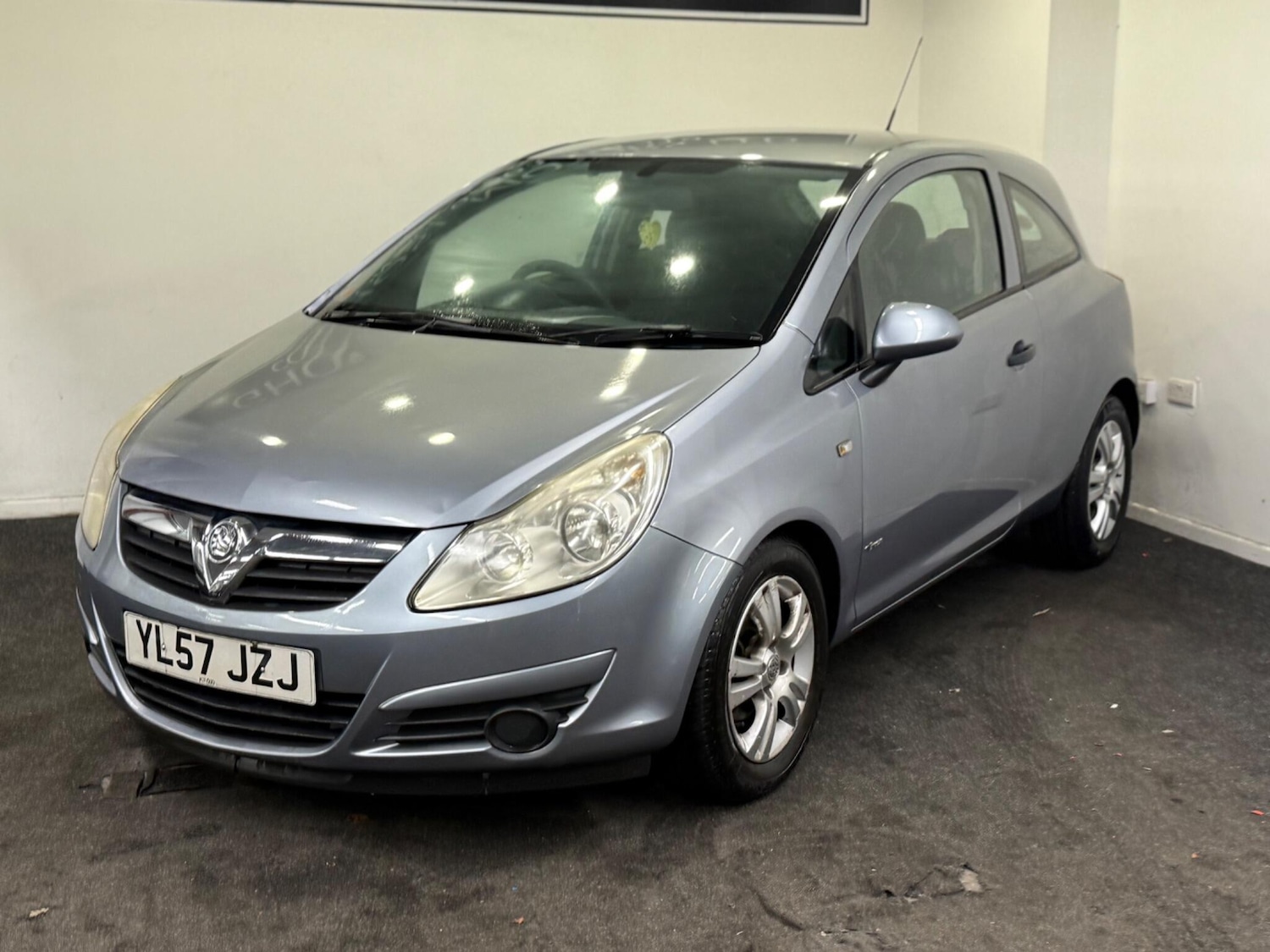 Used Vauxhall Corsa 2008 for sale - 77081609: Photo 2
