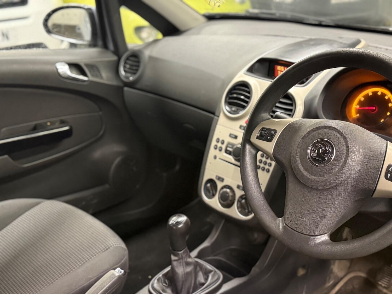 Used Vauxhall Corsa 2008 for sale - 77081609: Photo 9