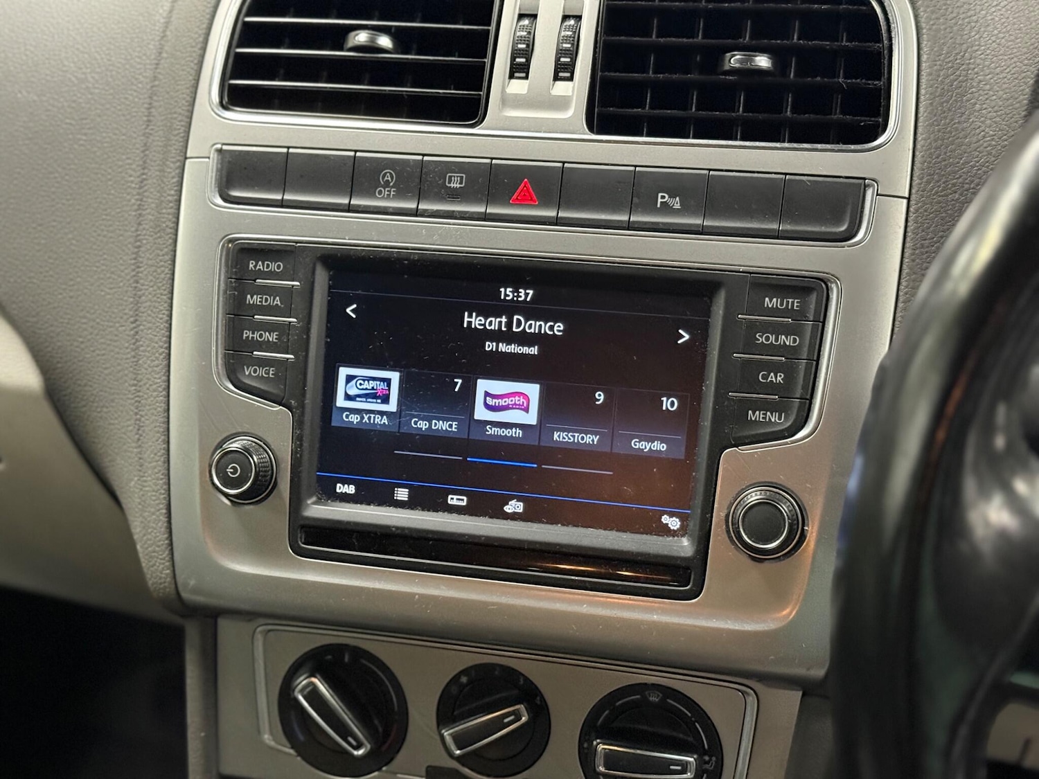 Used Volkswagen Polo 2017 for sale - 77793644: Photo 12