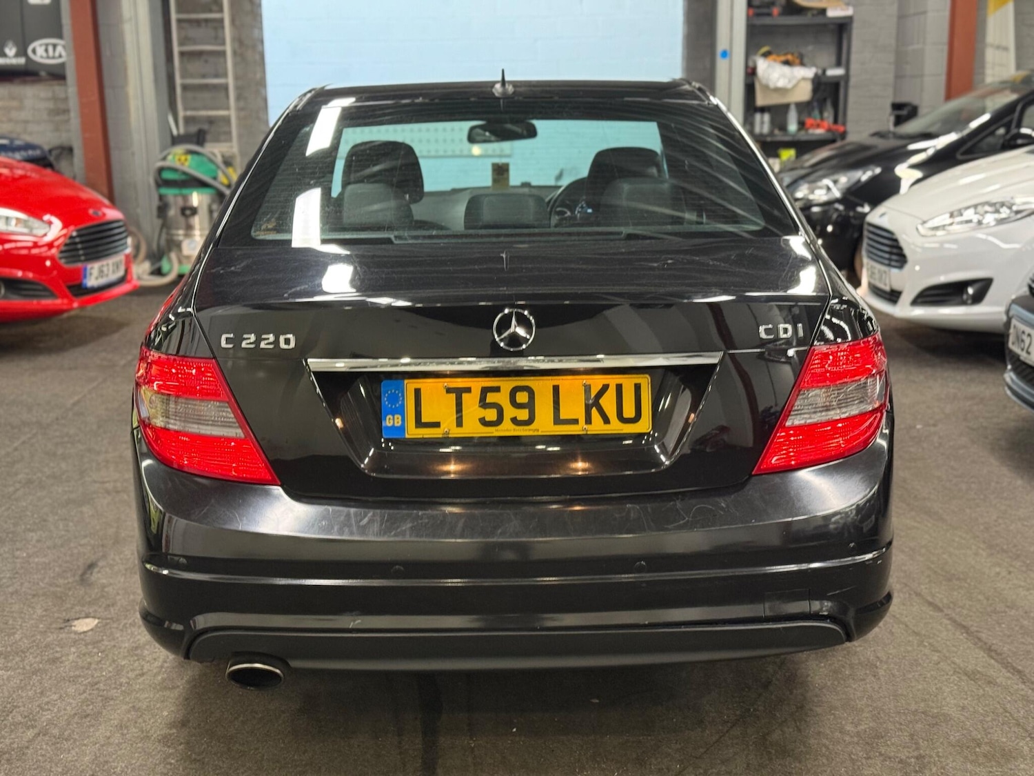 Used Mercedes-Benz C Class 2009 for sale - 76456957: Photo 5