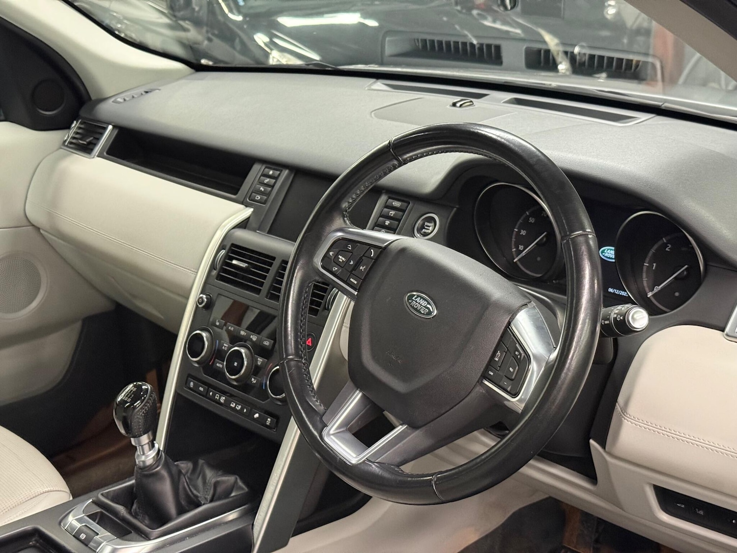 Used Land Rover Discovery Sport 2018 for sale - 76936471: Photo 12