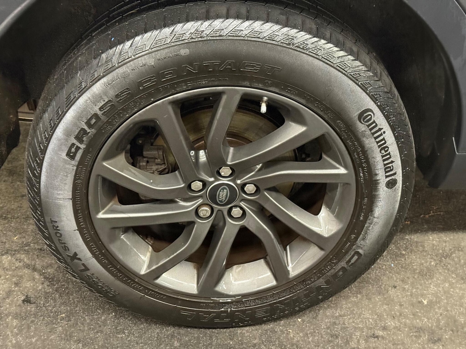 Used Land Rover Discovery Sport 2018 for sale - 76936471: Photo 8