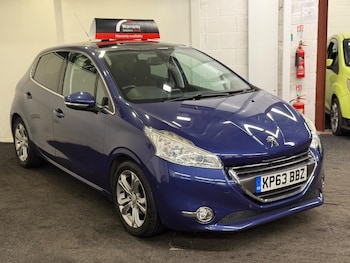 Used Peugeot 208 2013 for sale - 76398399: Photo