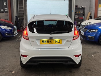 Used Ford Fiesta 2015 for sale - 79426324: Photo