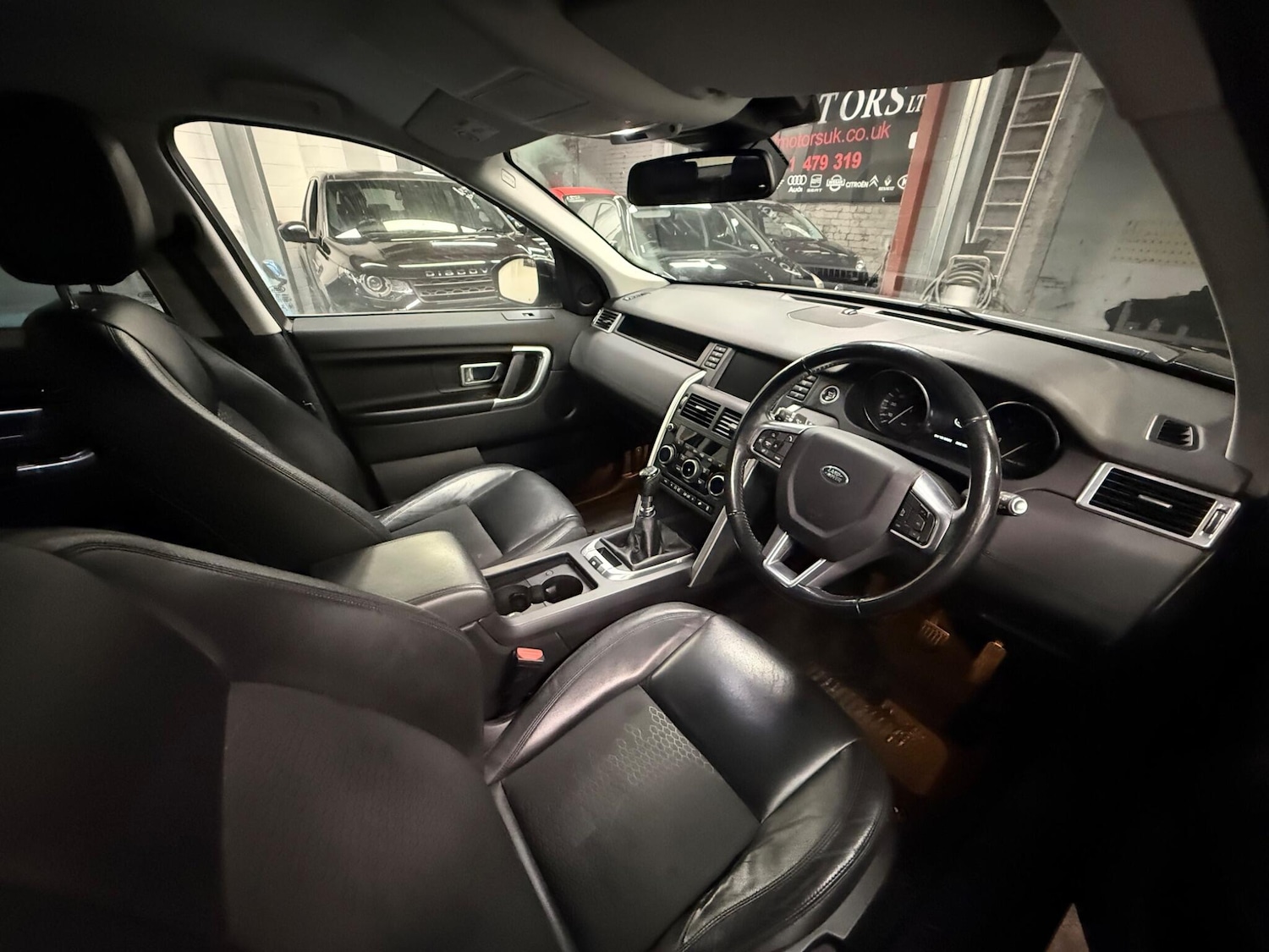 Used Land Rover Discovery Sport 2016 for sale - 76832322: Photo 9