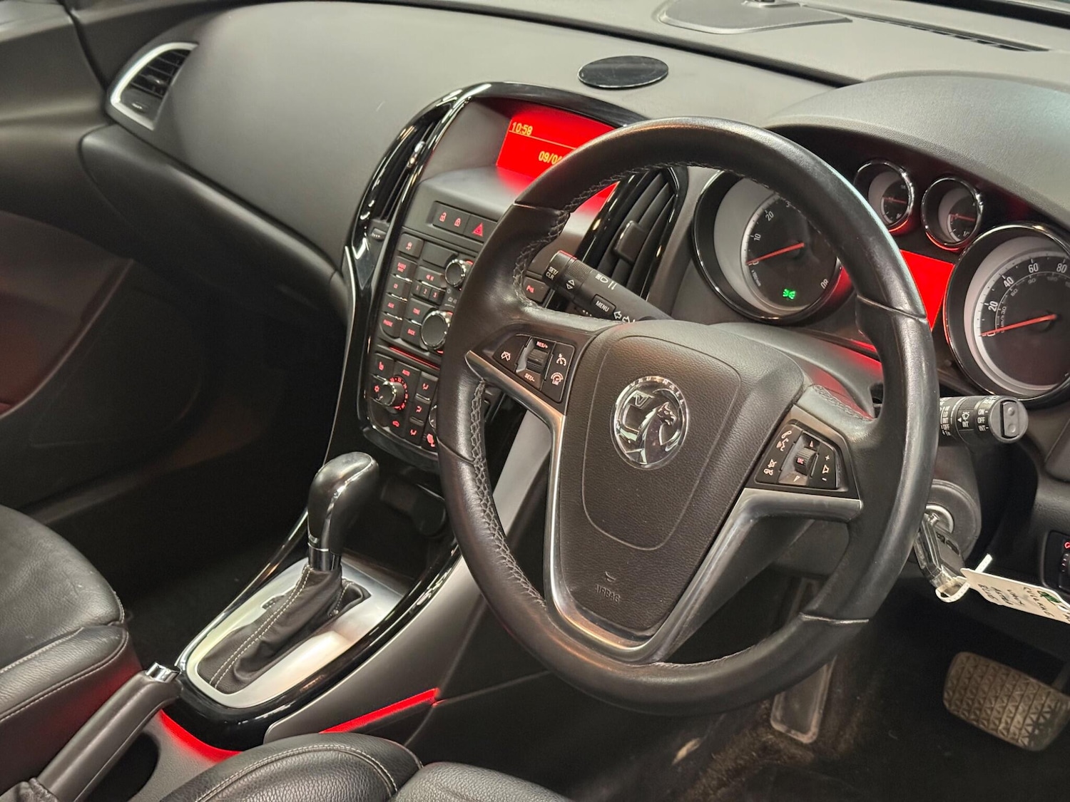 Used Vauxhall Astra 2015 for sale - 78185430: Photo 10