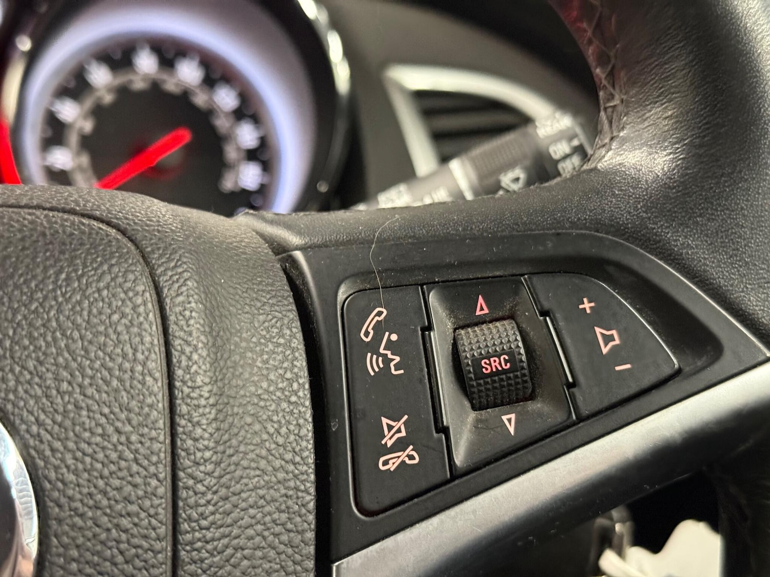 Used Vauxhall Astra 2015 for sale - 78185430: Photo 14