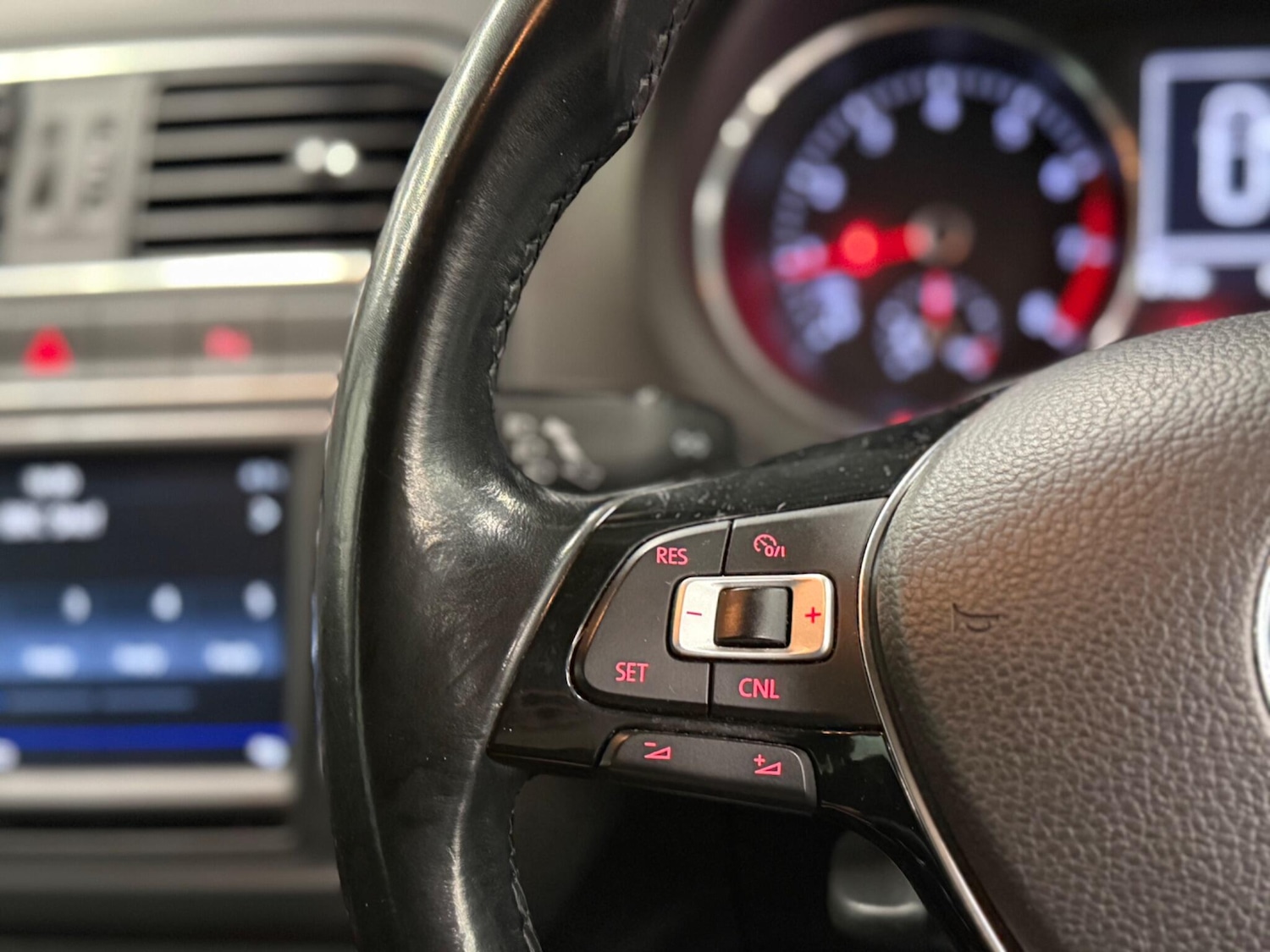 Used Volkswagen Polo 2017 for sale - 77524419: Photo 11