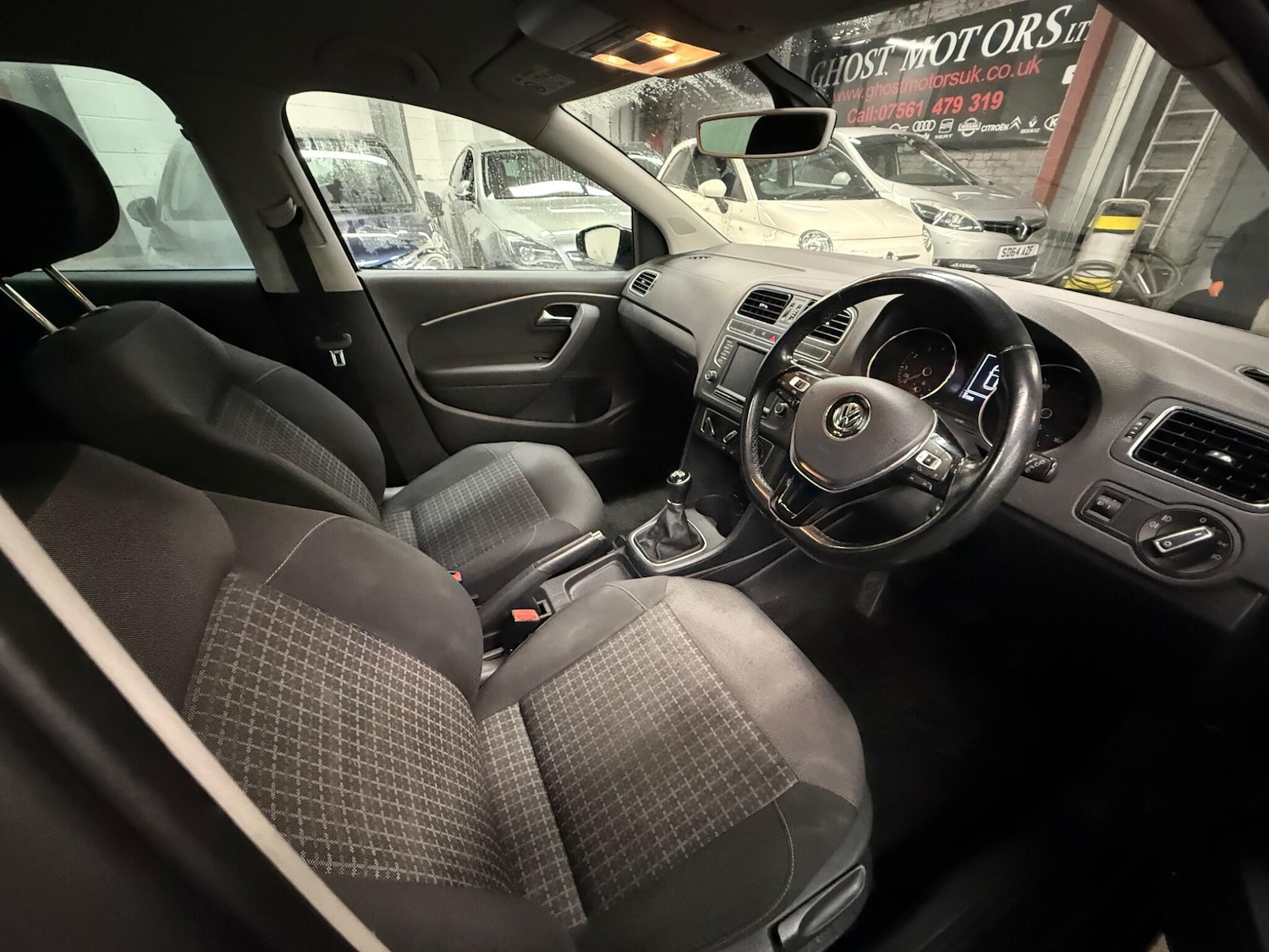 Used Volkswagen Polo 2017 for sale - 77524419: Photo 8