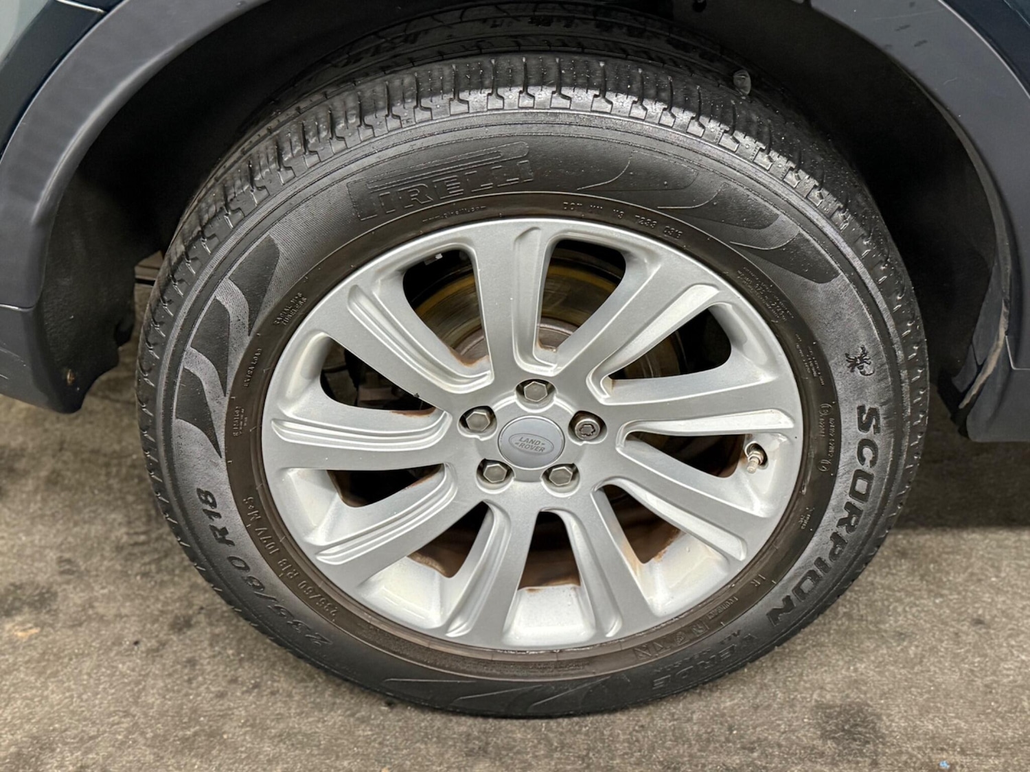 Used Land Rover Discovery Sport 2016 for sale - 77074137: Photo 8