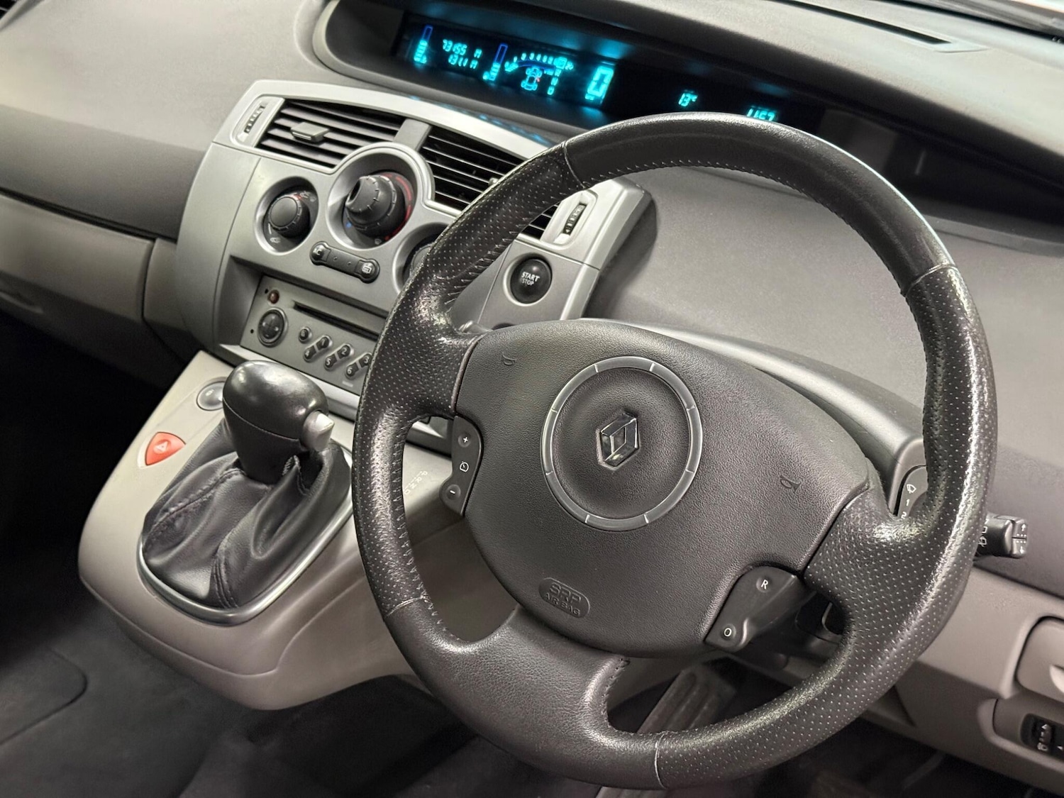 Used Renault Scenic 2008 for sale - 76457265: Photo 10