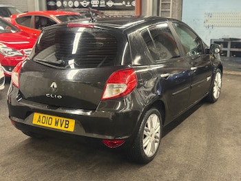 Used Renault Clio 2010 for sale - 77724084: Photo