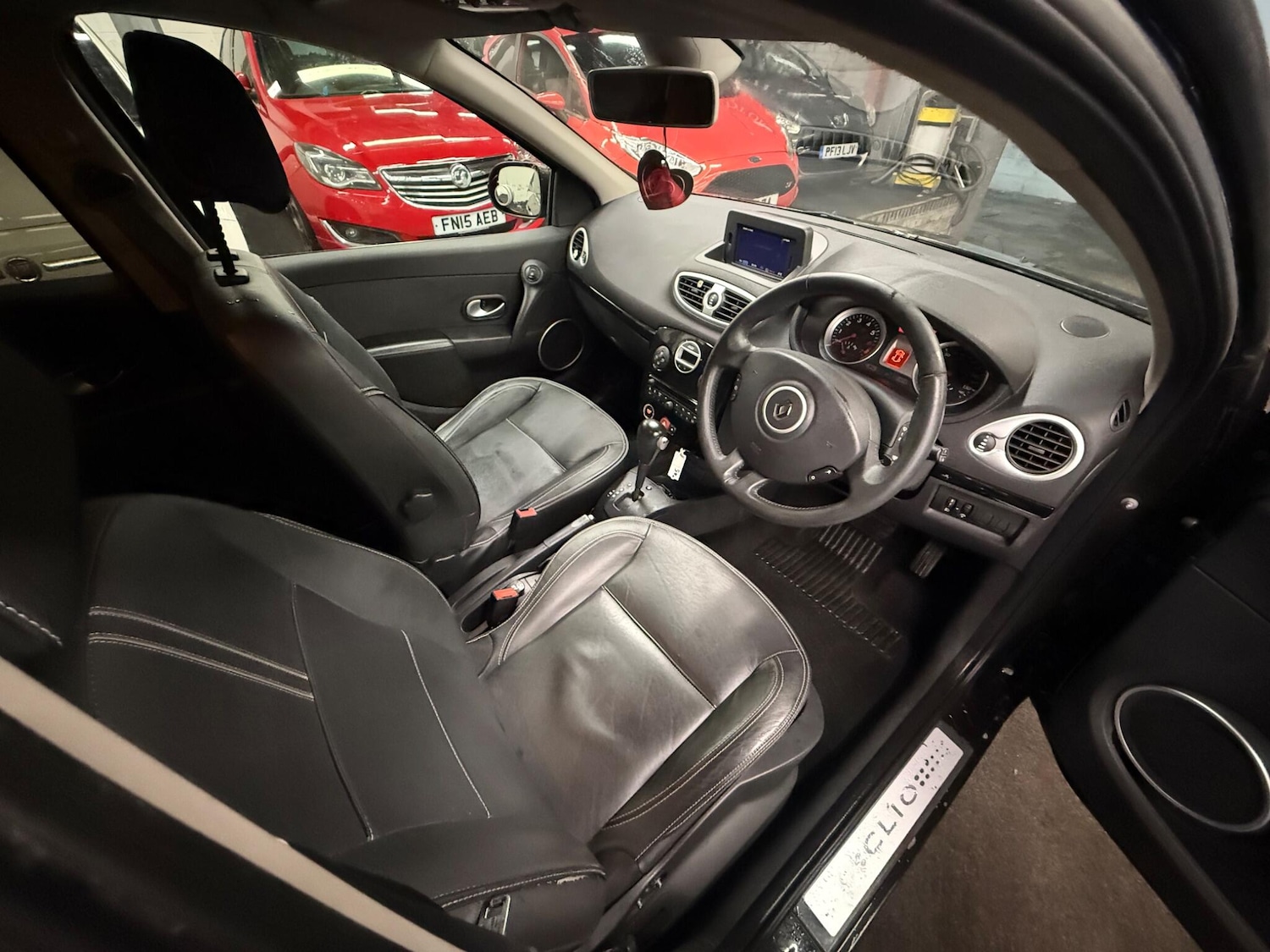 Used Renault Clio 2010 for sale - 77724084: Photo 8