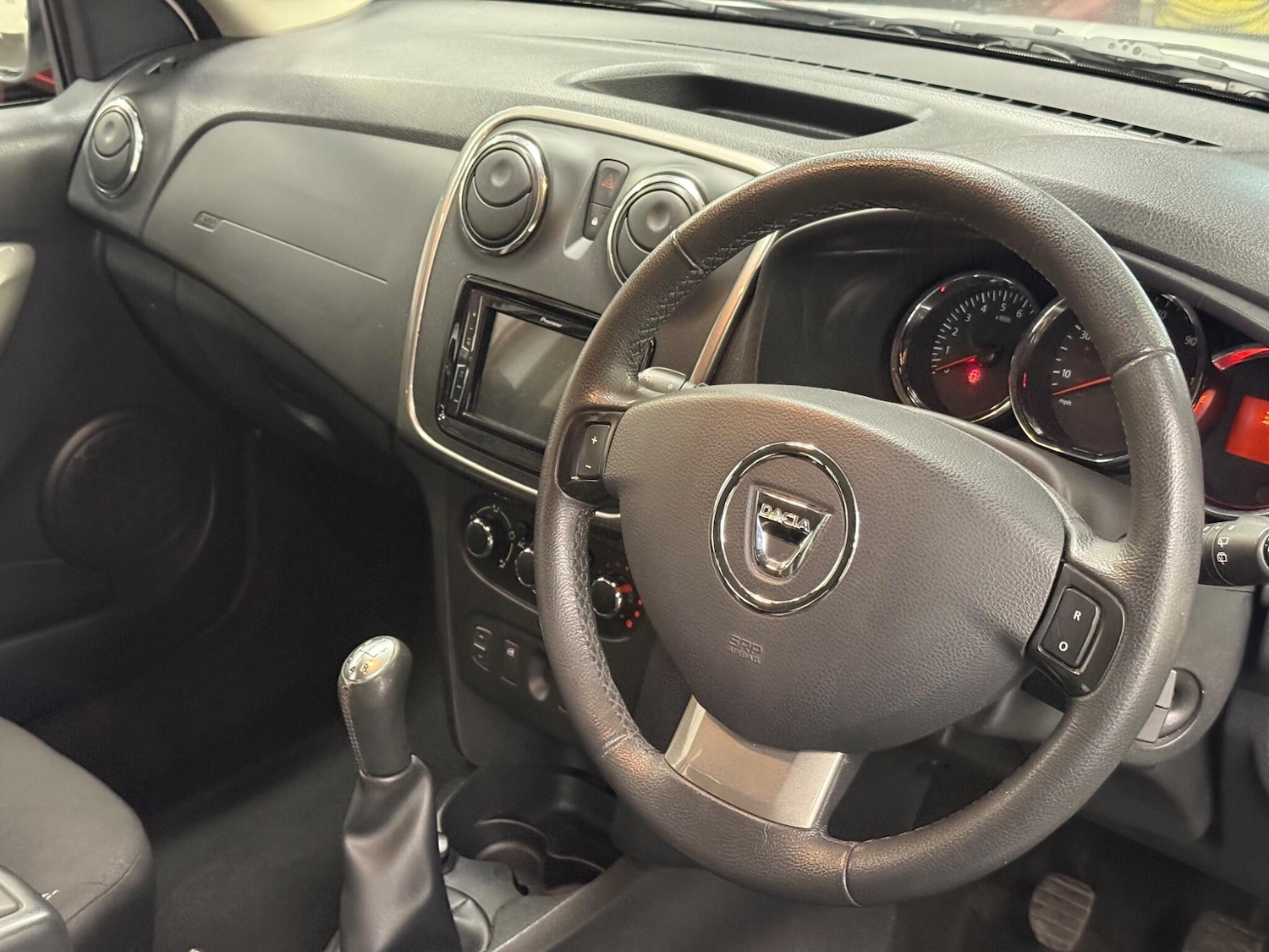 Used Dacia Sandero Stepway 2014 for sale - 78204007: Photo 10