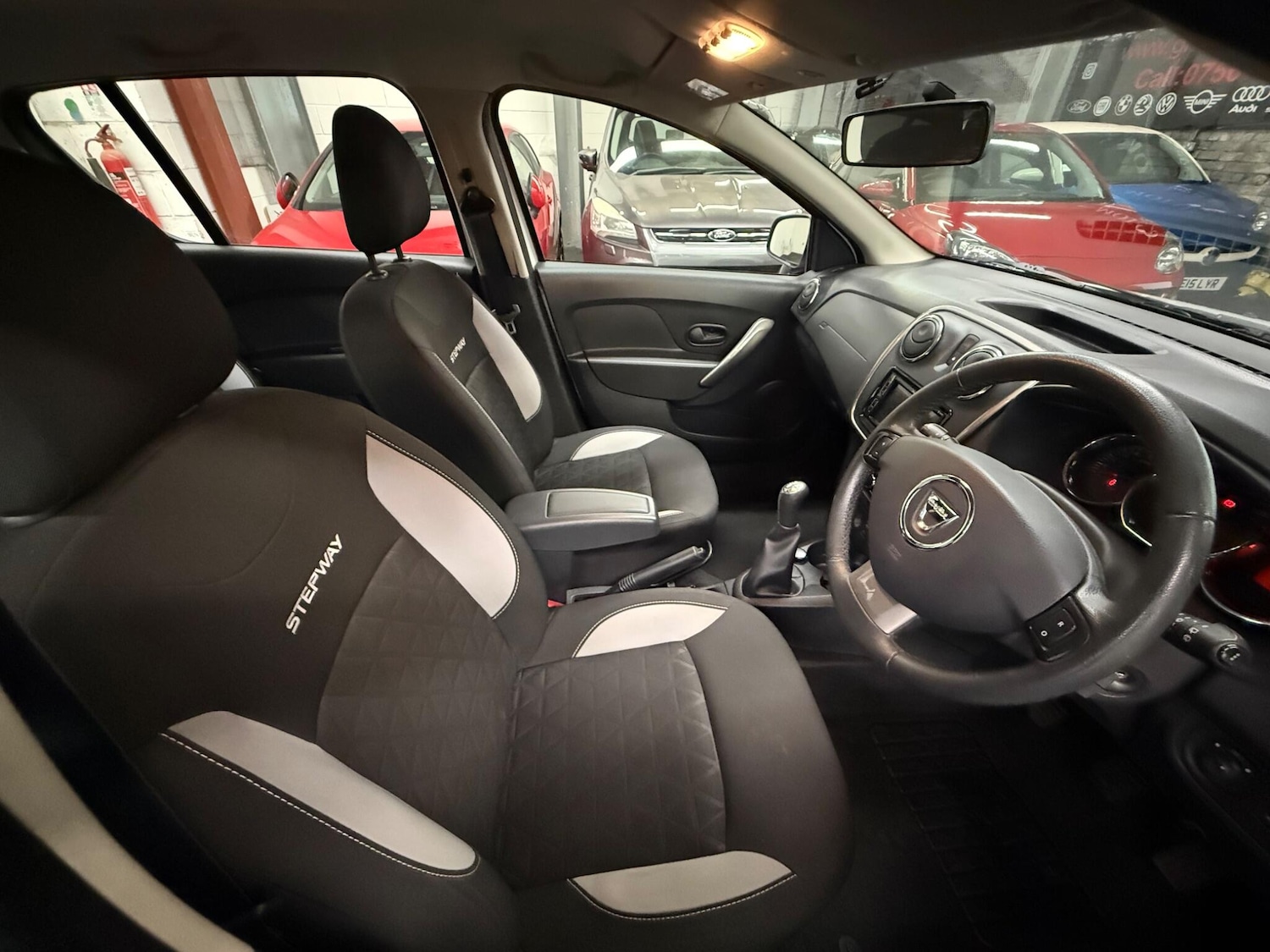 Used Dacia Sandero Stepway 2014 for sale - 78204007: Photo 7