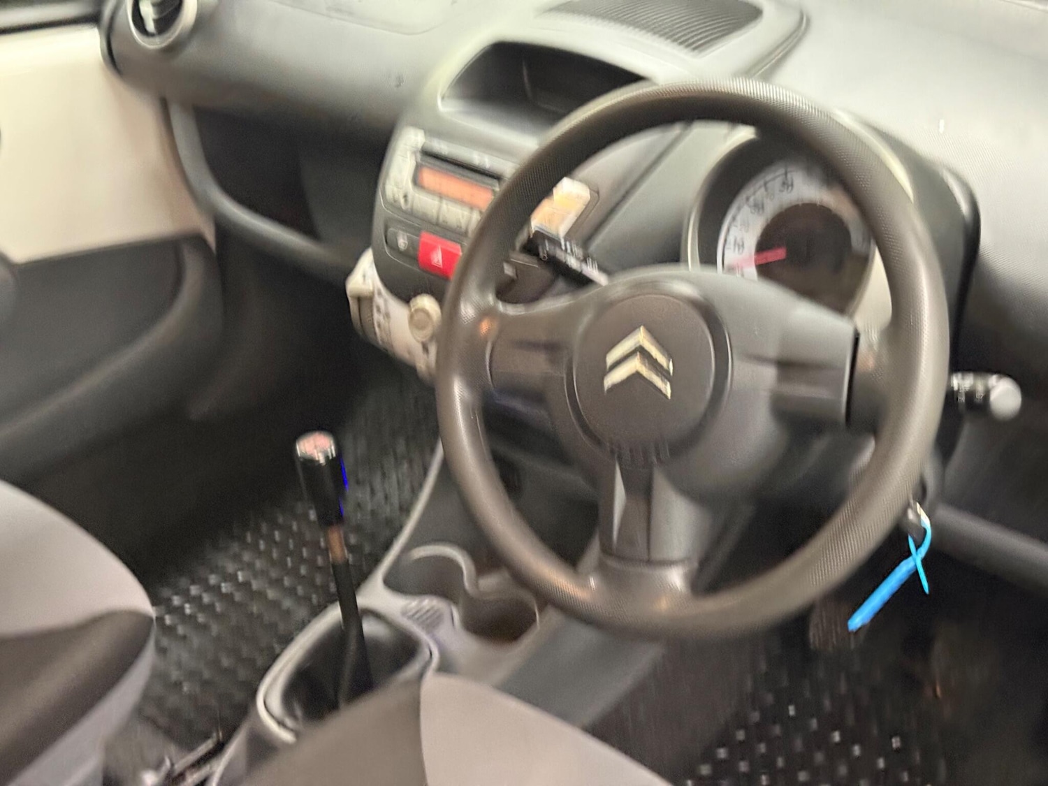 Used Citroen C1 2011 for sale - 77120315: Photo 9