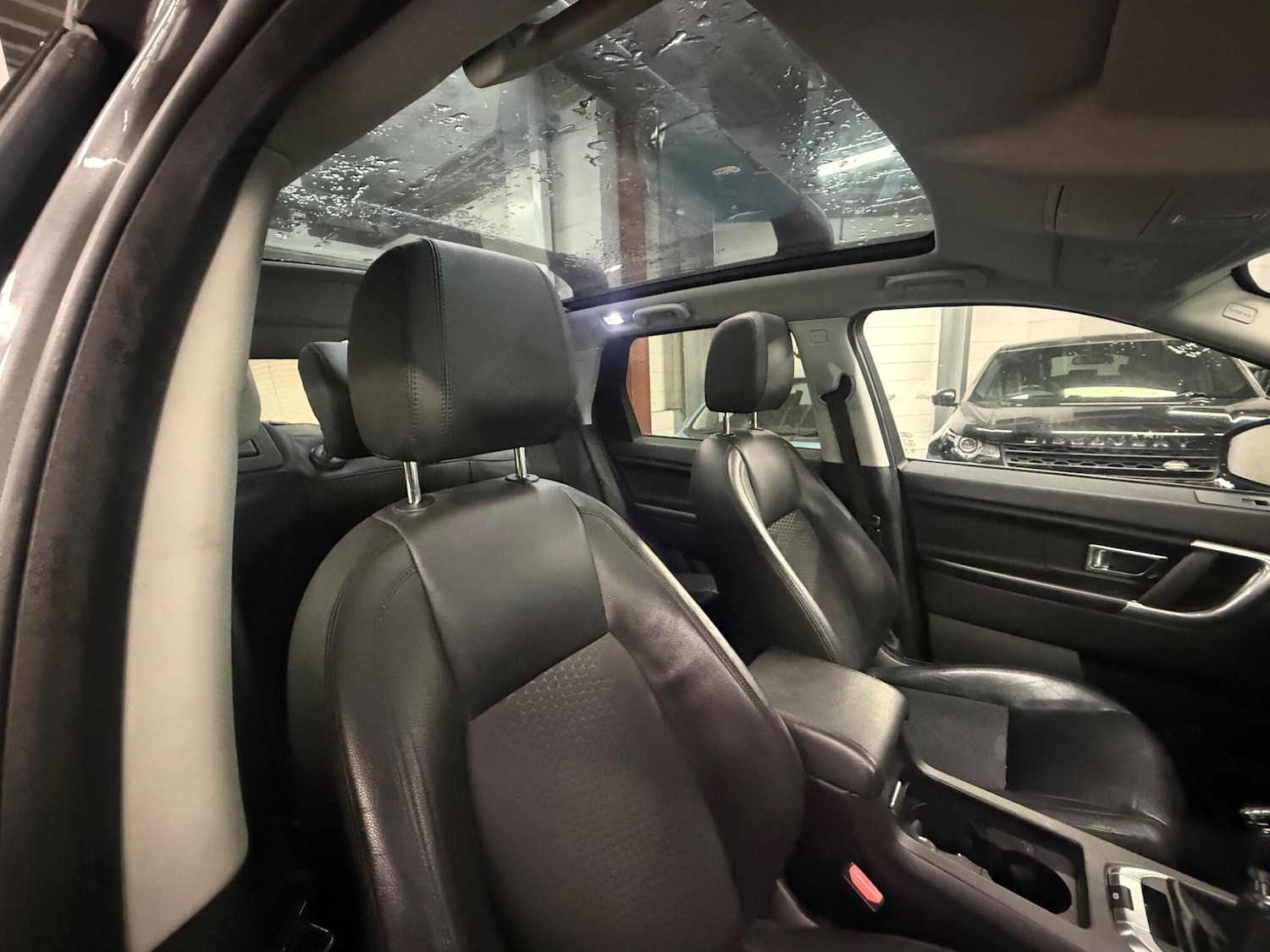 Used Land Rover Discovery Sport 2016 for sale - 76832590: Photo 11