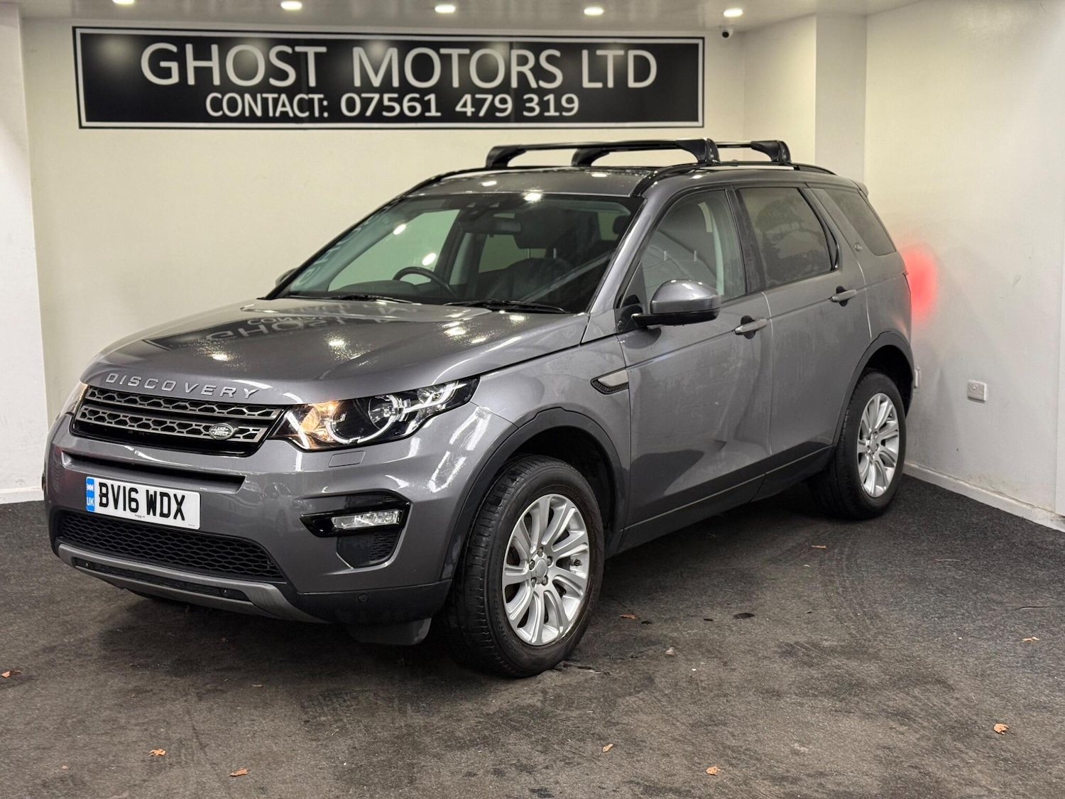Used Land Rover Discovery Sport 2016 for sale - 76832590: Photo 2