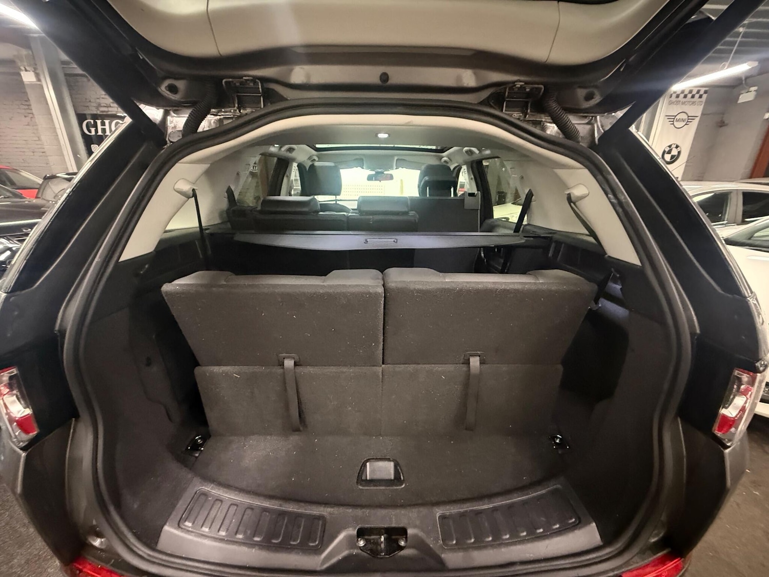 Used Land Rover Discovery Sport 2016 for sale - 76832590: Photo 8