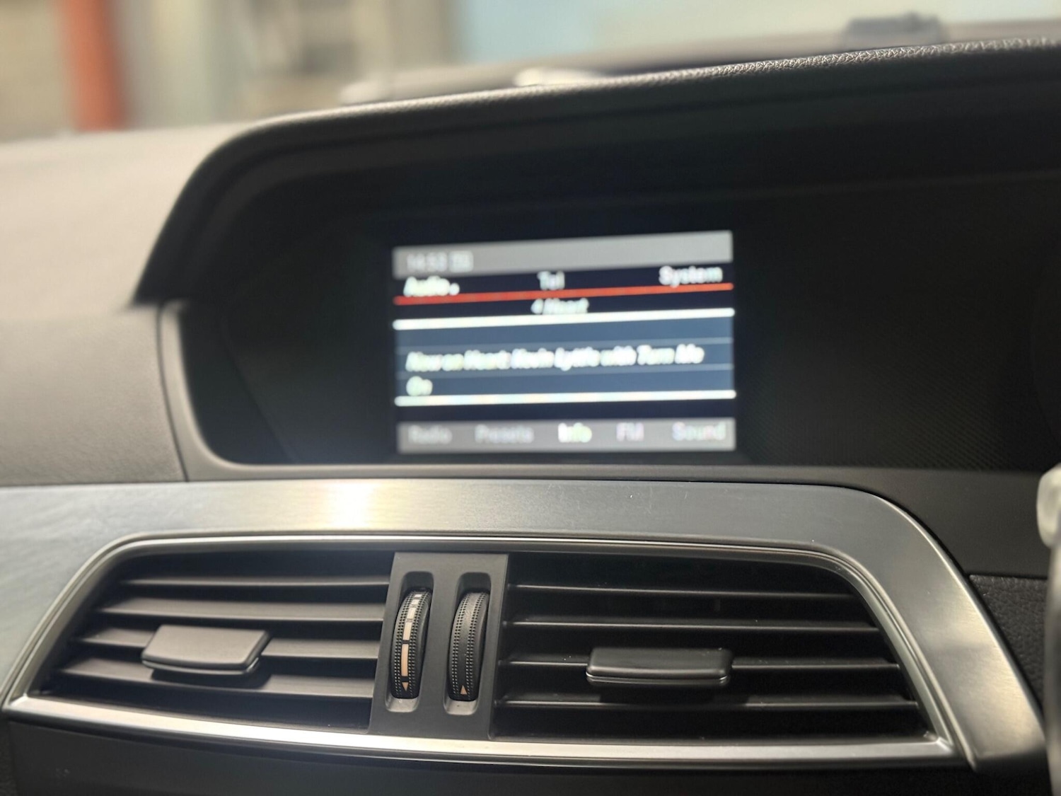 Used Mercedes-Benz C Class 2012 for sale - 76850161: Photo 11