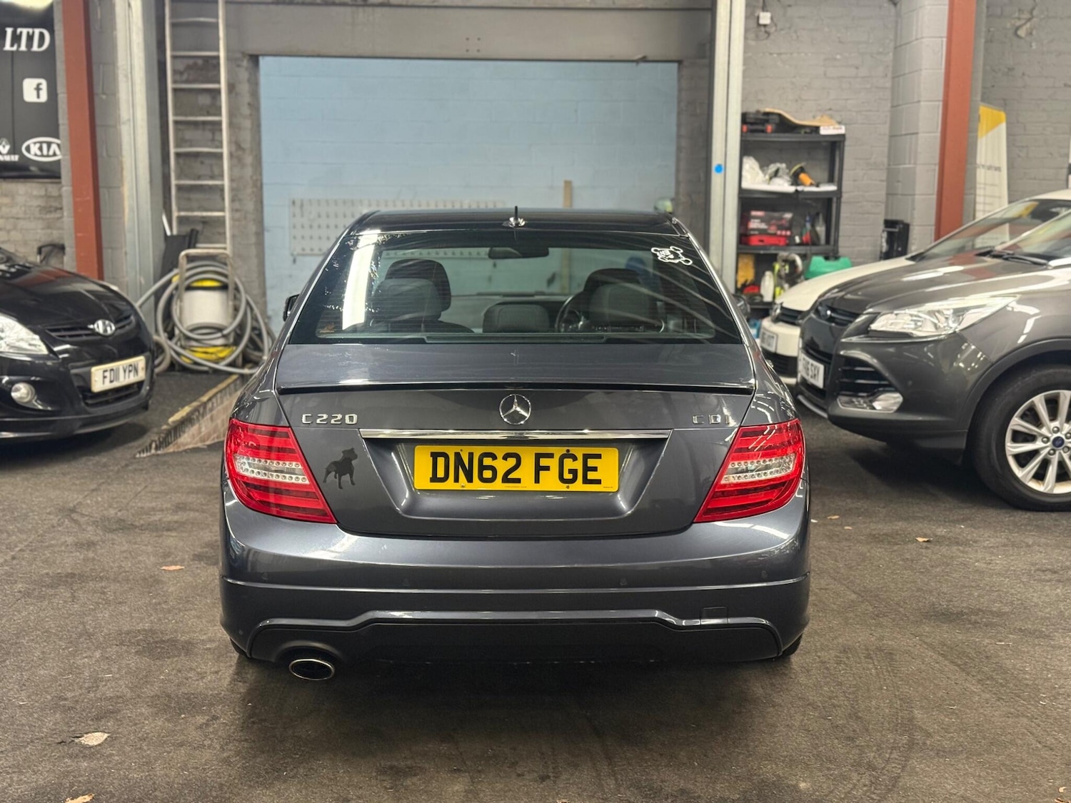 Used Mercedes-Benz C Class 2012 for sale - 76850161: Photo 5