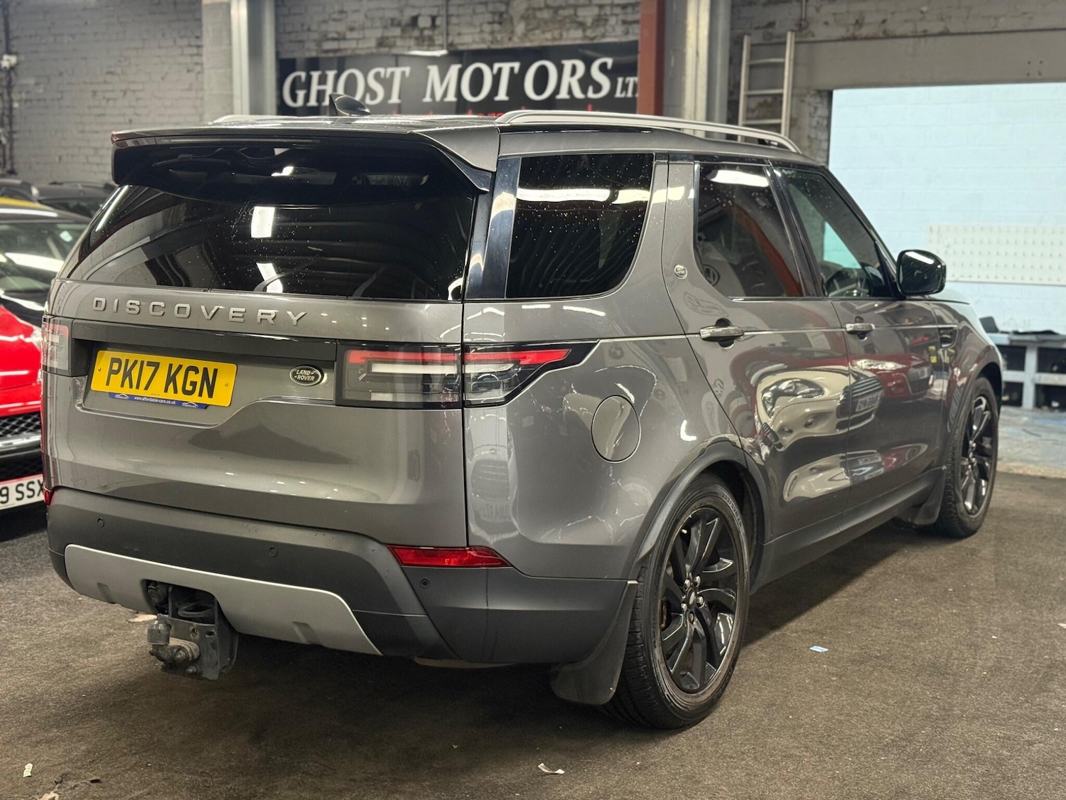 Used Land Rover Discovery 2017 for sale - 77633346: Photo 4