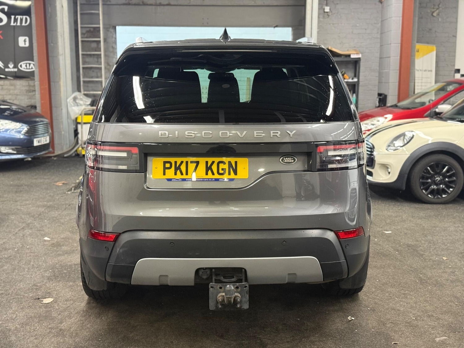 Used Land Rover Discovery 2017 for sale - 77633346: Photo 5