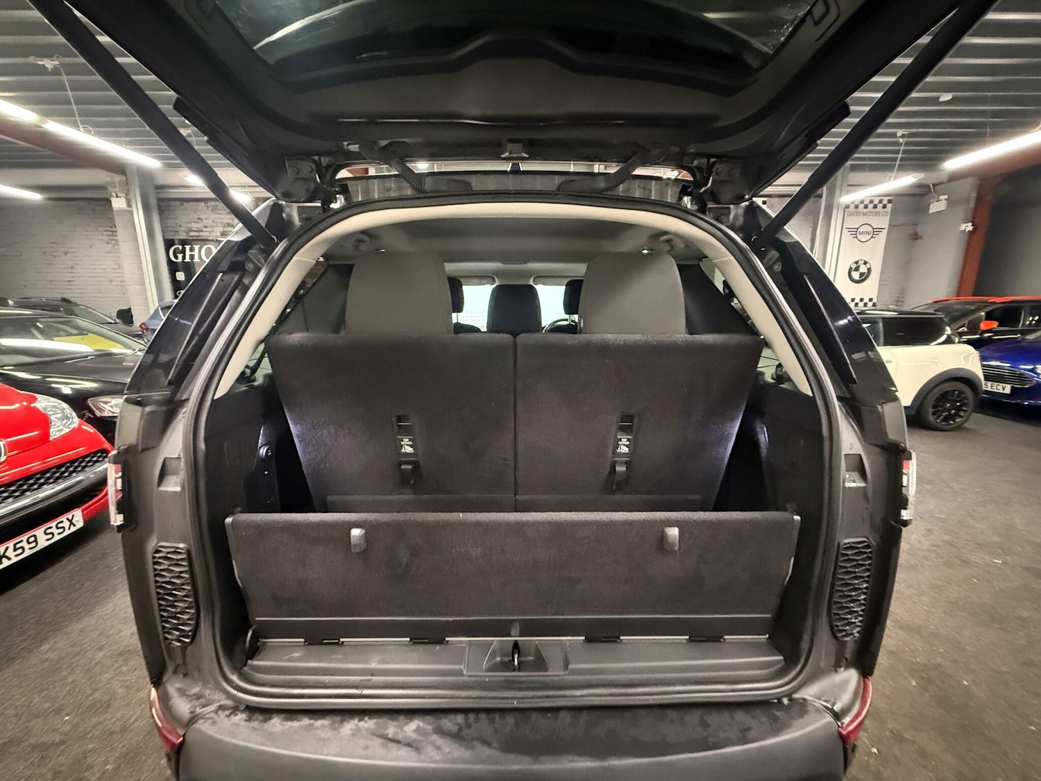 Used Land Rover Discovery 2017 for sale - 77633346: Photo 7