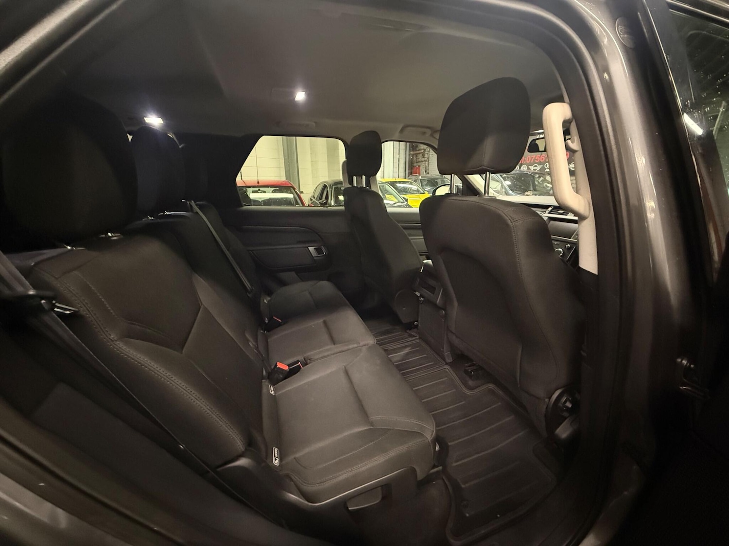 Used Land Rover Discovery 2017 for sale - 77633346: Photo 8