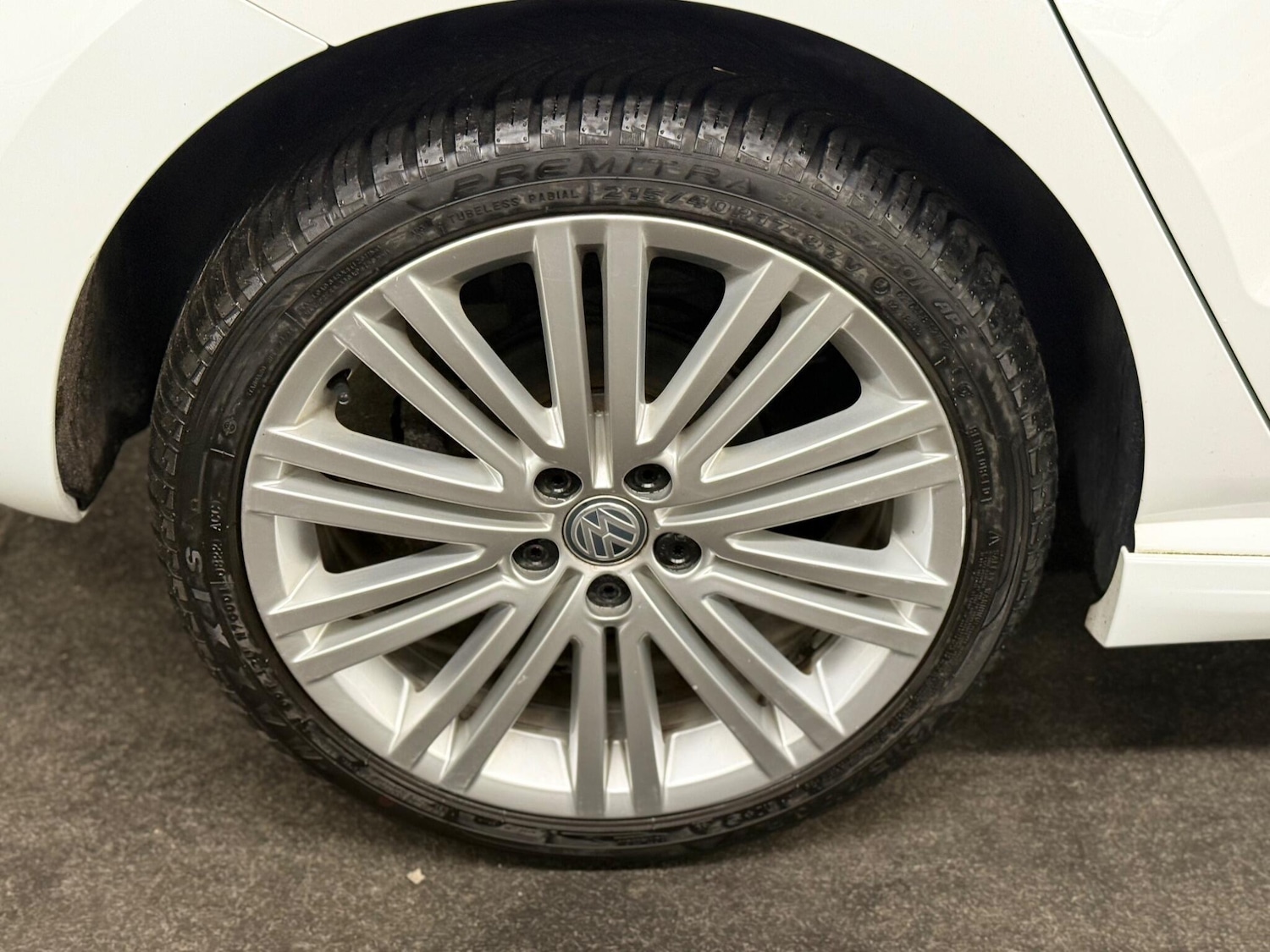 Used Volkswagen Polo 2015 for sale - 76498951: Photo 7