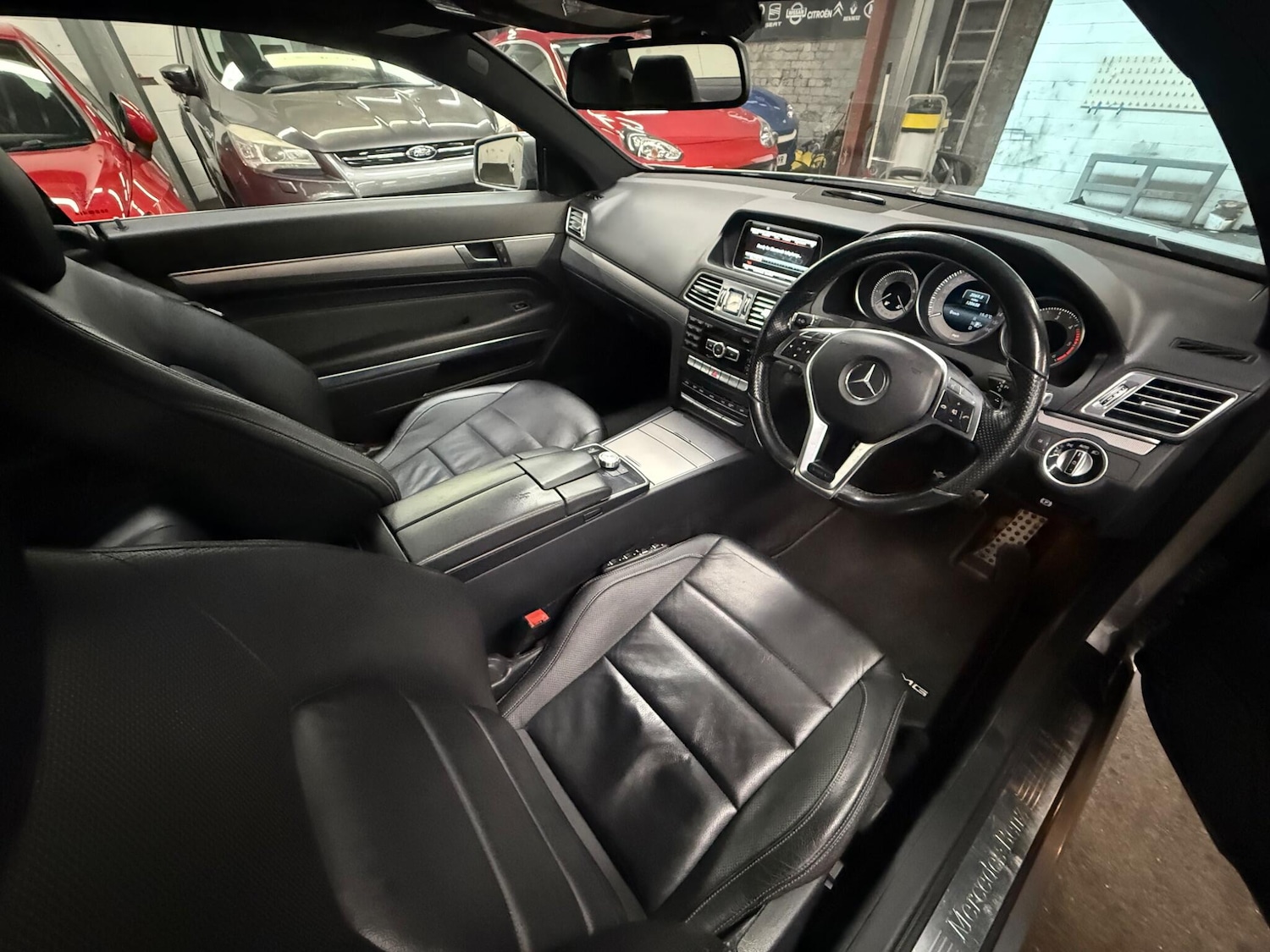 Used Mercedes-Benz E Class 2014 for sale - 78184387: Photo 8