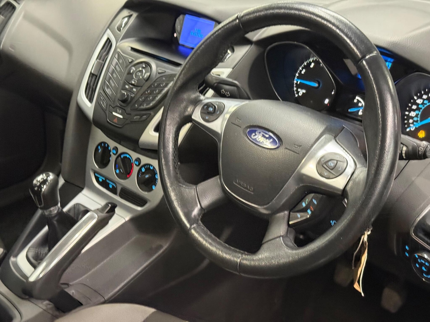 Used Ford Focus 2011 for sale - 77144137: Photo 10